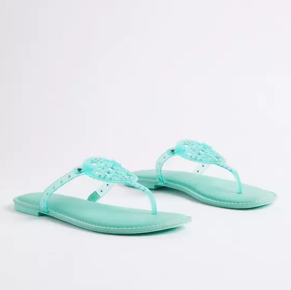 NWT Torrid Medallion T-Strap Sandal - Mint - Silver Studs - 8WW (extra wide) - Picture 2 of 10